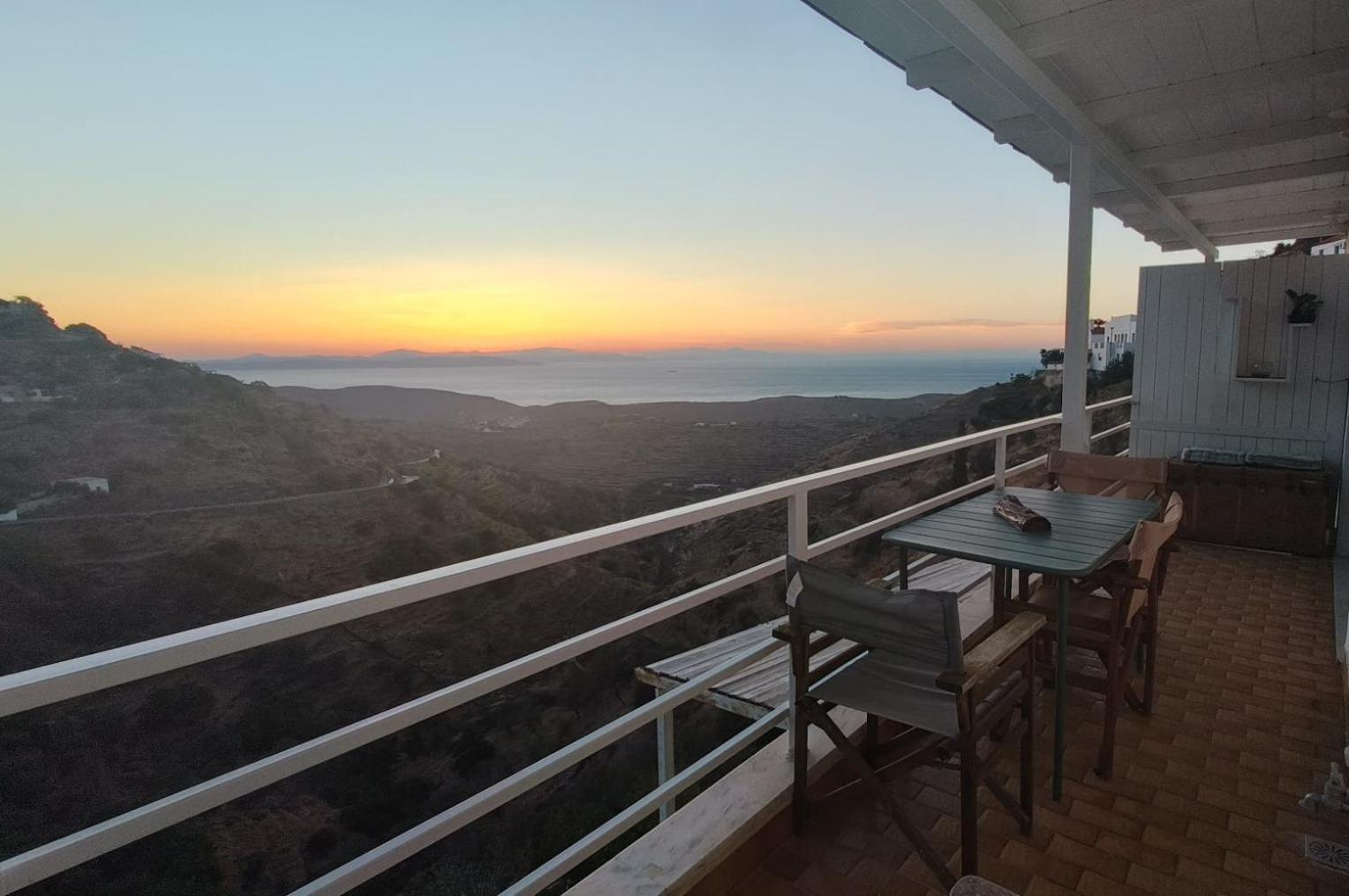 Enjoy A Wondeful Sunset From A Traditional House-Aggelos Apartment Ioulis Exterior photo